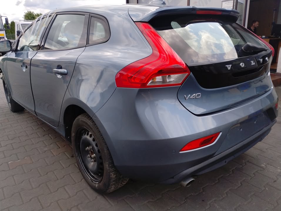 Volvo V40 II 2012r