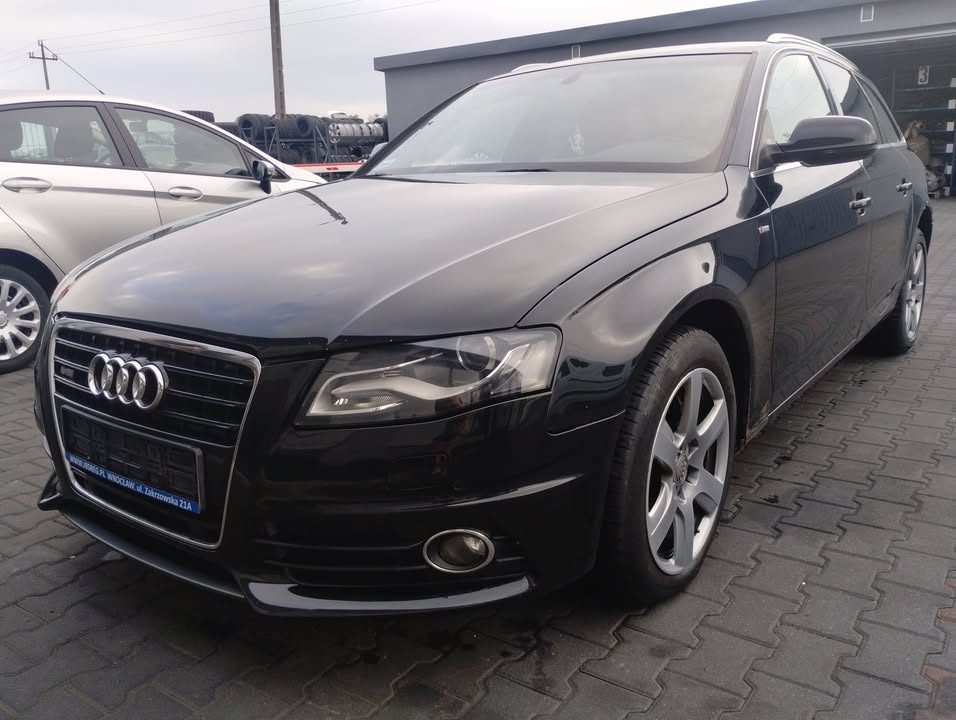 Audi A4 B8 S-line 2.7TDI automat