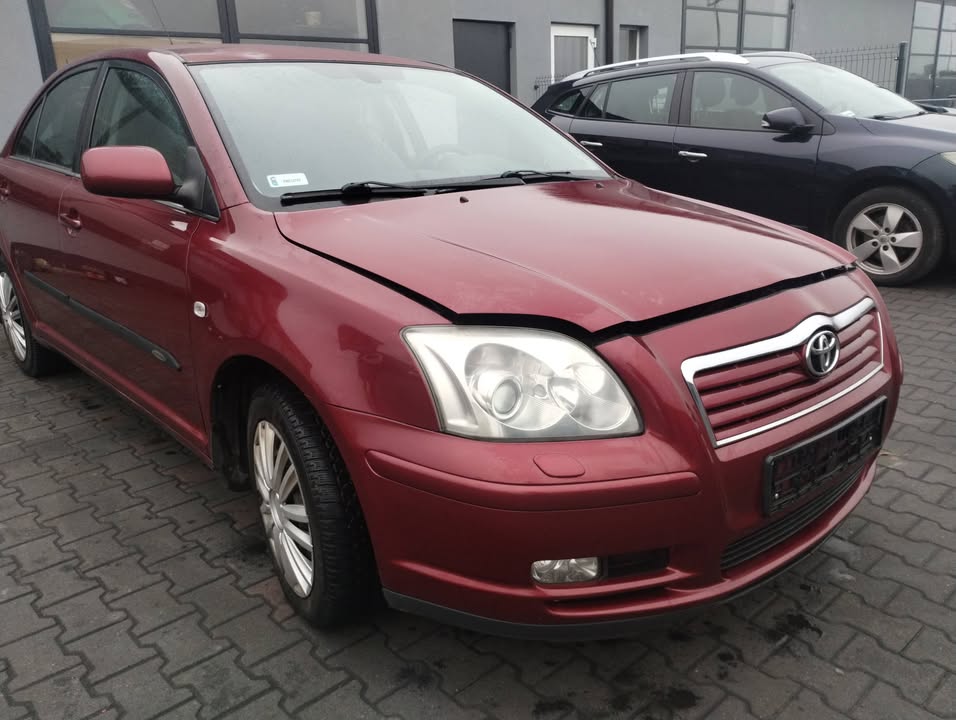 Toyota Avensis T25 lakier 3M8