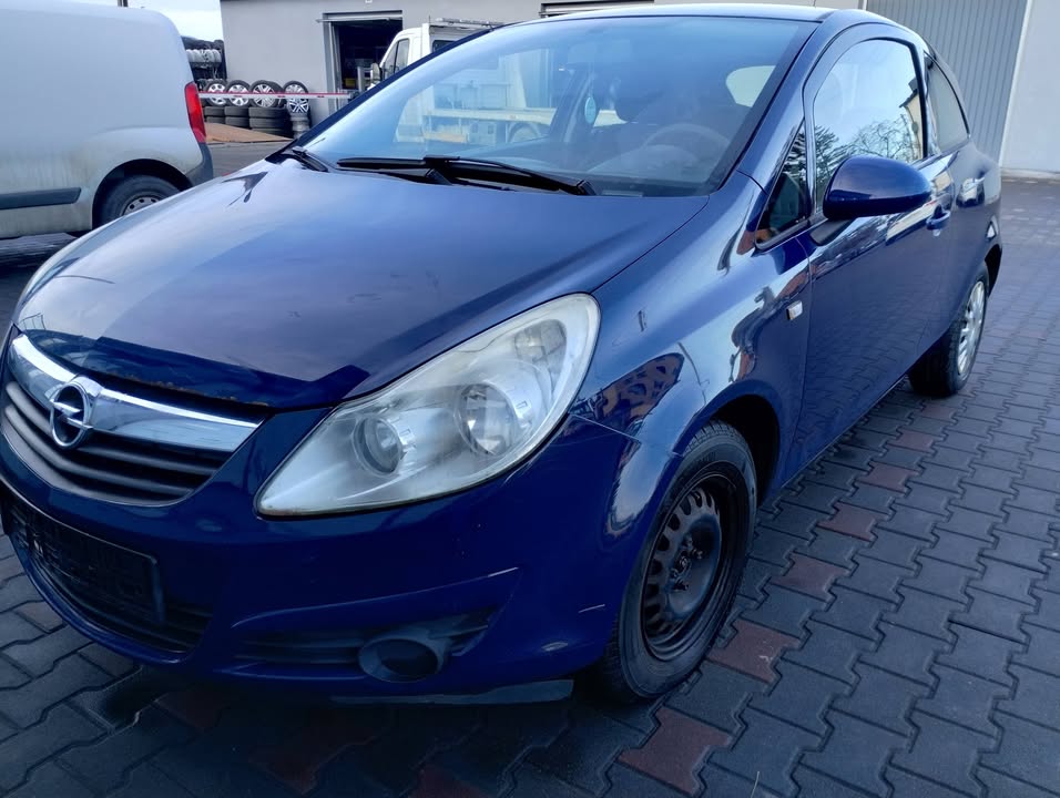 Opel Corsa D 1.2 lakier Z20Z