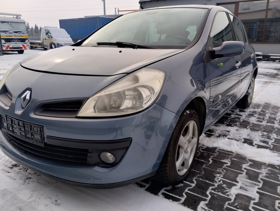 Renault Clio III 1.6 
lakier TEJ47