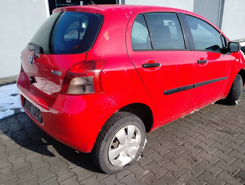 Toyota Yaris II 1.0
